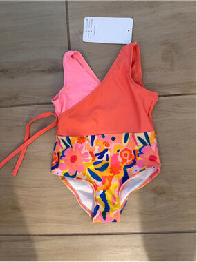 NEW Floral Toddler Girl 1 Pc Swimsuit Swimwear Bathing Suit 12-18 Months